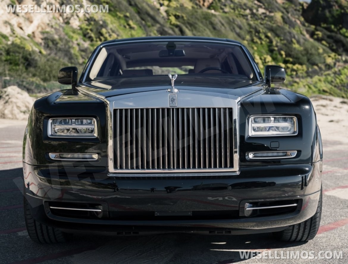 Photo of Sedan for sale: 2015 Rolls-Royce Phantom Long base by Wynn Casino