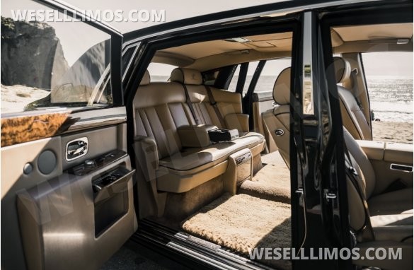2015 Rolls-Royce Phantom Long Base  Exotic