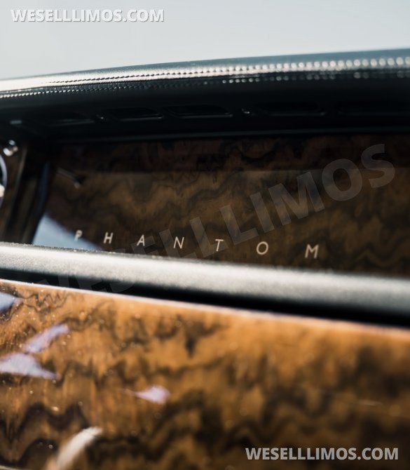 2015 Rolls-Royce Phantom Long Base  Exotic