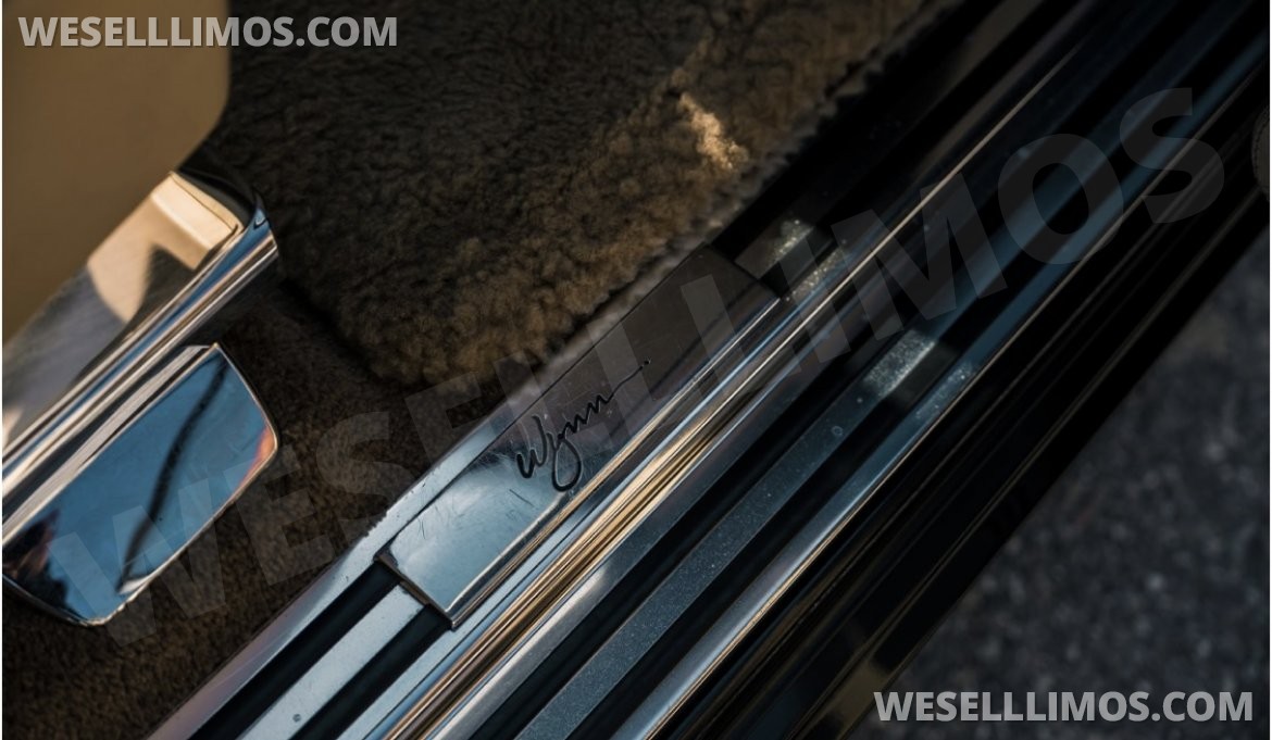 Photo of Sedan for sale: 2015 Rolls-Royce Phantom Long base by Wynn Casino