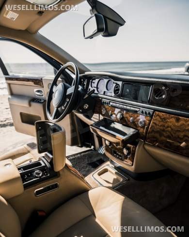 2015 Rolls-Royce Phantom Long Base  Exotic