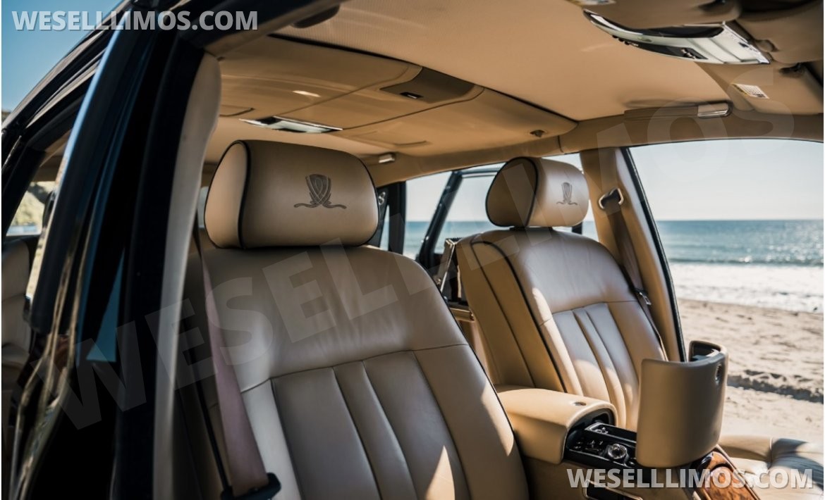 Photo of Sedan for sale: 2015 Rolls-Royce Phantom Long base by Wynn Casino