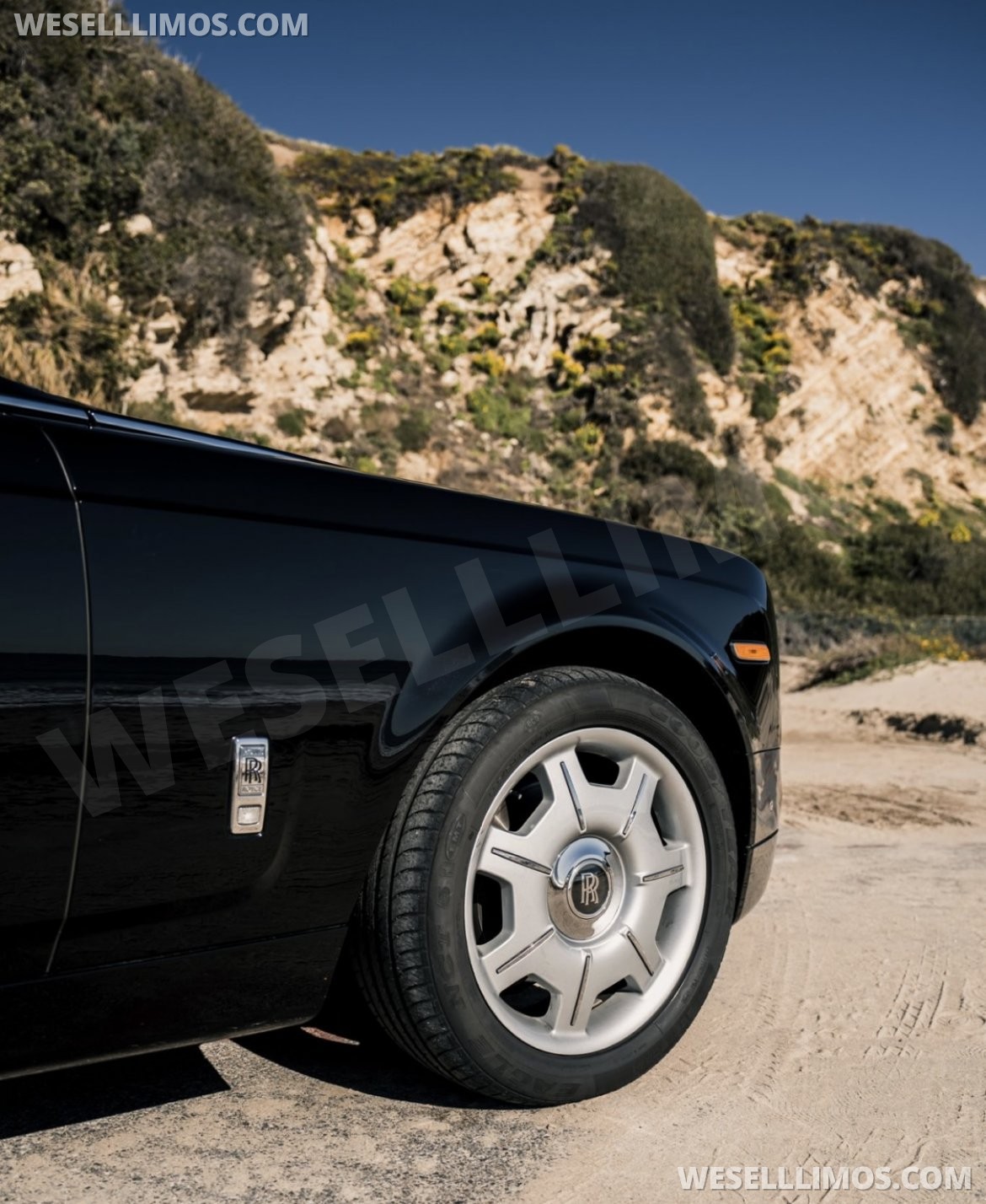 Photo of Sedan for sale: 2015 Rolls-Royce Phantom Long base by Wynn Casino