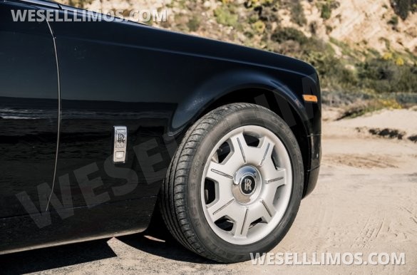 2015 Rolls-Royce Phantom Long Base  Exotic