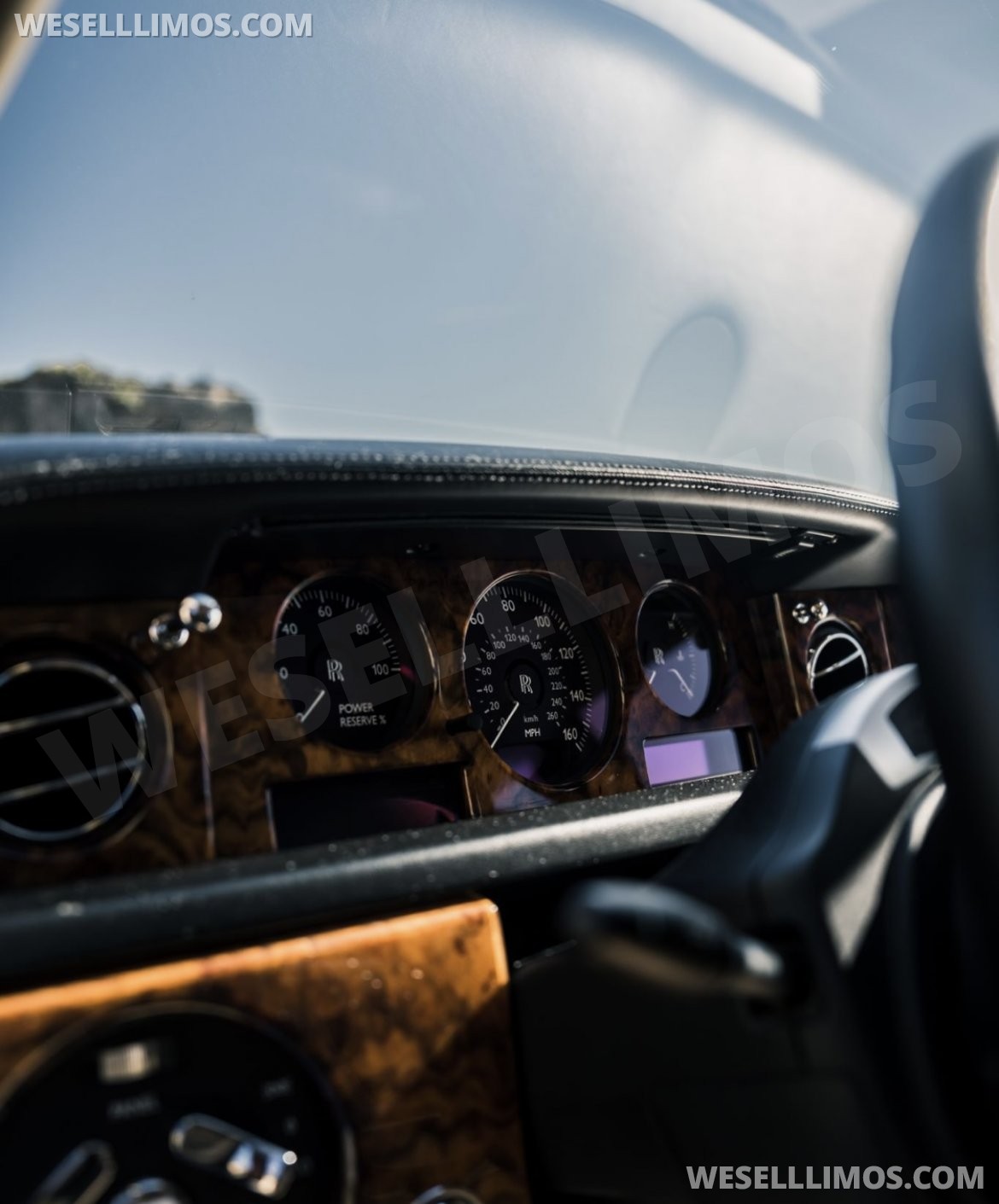 Photo of Sedan for sale: 2015 Rolls-Royce Phantom Long base by Wynn Casino