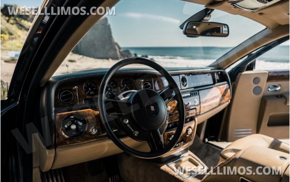 2015 Rolls-Royce Phantom Long Base  Exotic