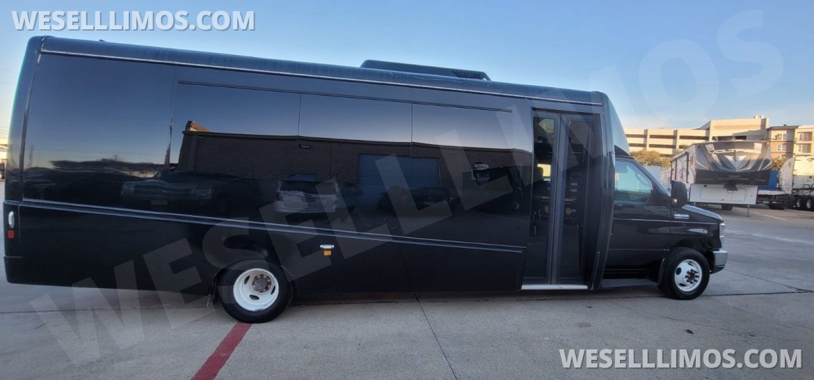 Limo Bus for Sale in Frisco, TX - Photo 2