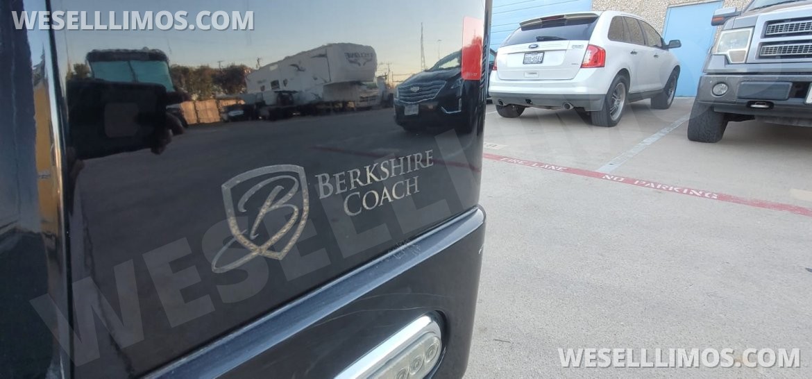 Limo Bus for Sale in Frisco, TX - Photo 6