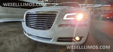 2013 Chrysler 300  Limousine
