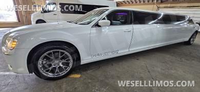 2013 Chrysler 300  Limousine