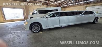 2013 Chrysler 300  Limousine