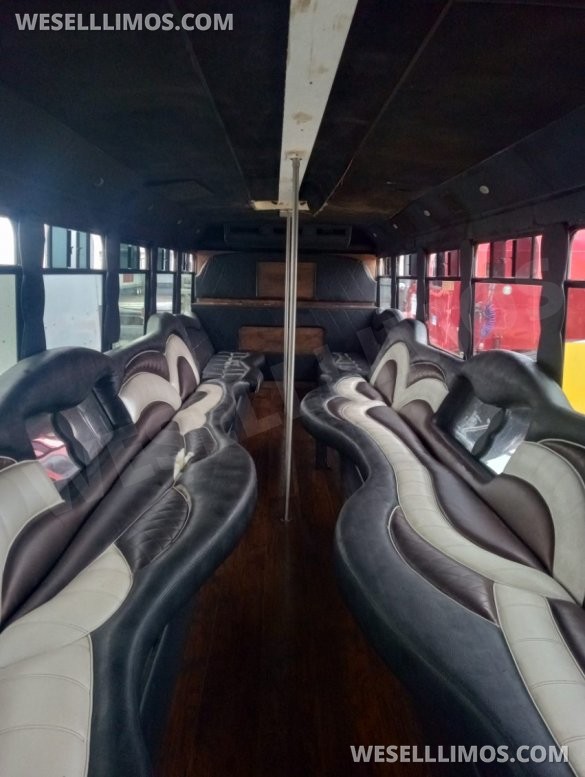2000 Private  Freightliner Fb 65 Limo Bus