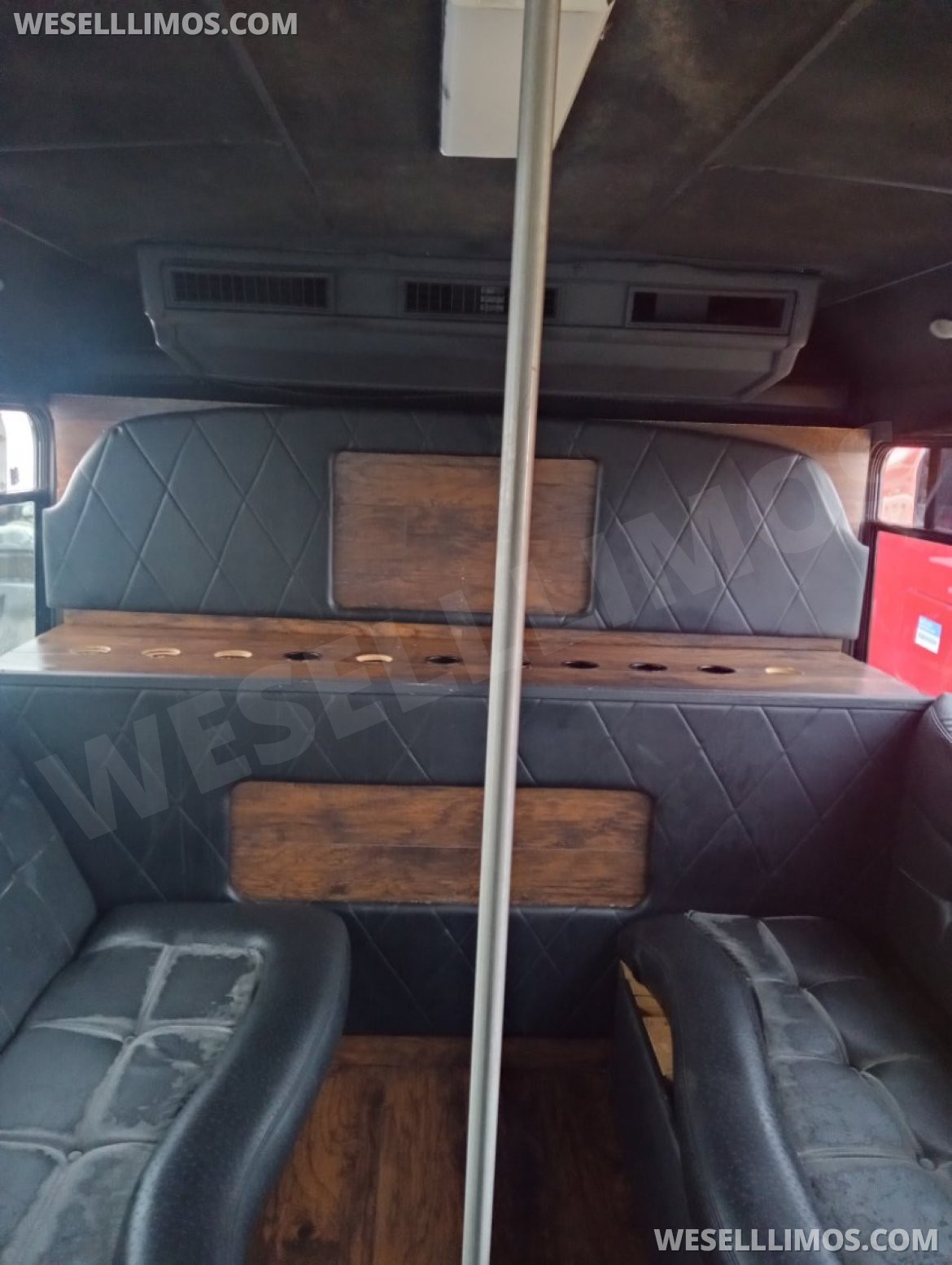 Photo of Limo Bus for sale: 2000 Freightliner Fb 65 30" by Private