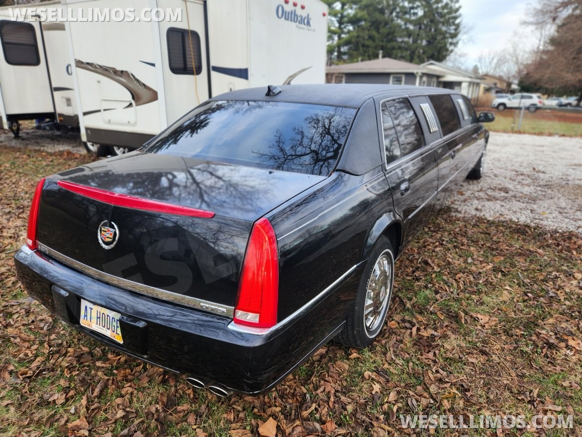 Limousine for Sale in Columbus, OH - Photo 5