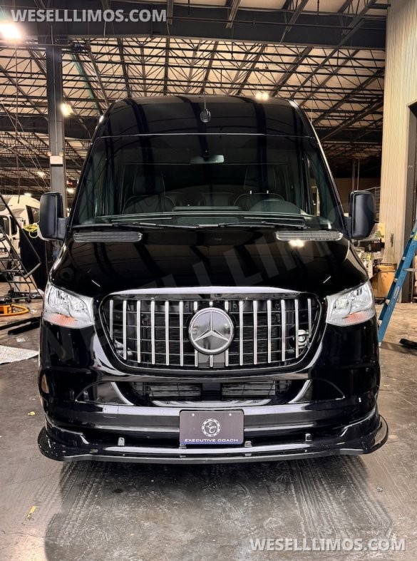 2025 170 Sprinter Limo Interior