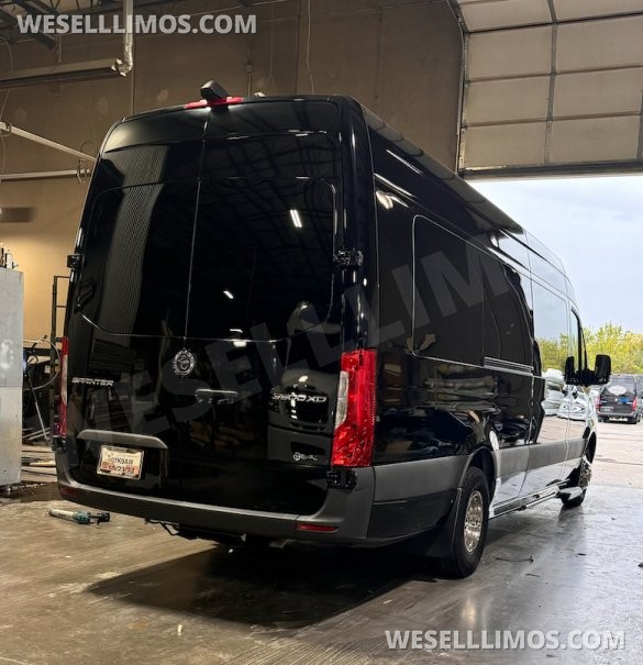 2025 170 Sprinter Limo Interior