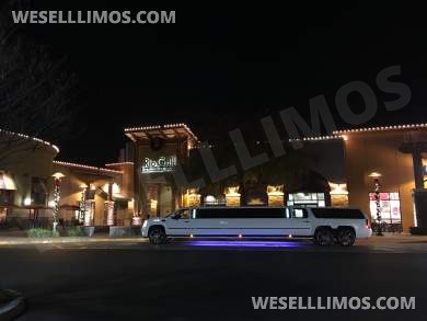 MUST SELL NOW.   2014 Limos By Moonlight Chevrolet Suburban (Suburbalade) SUV Stretch