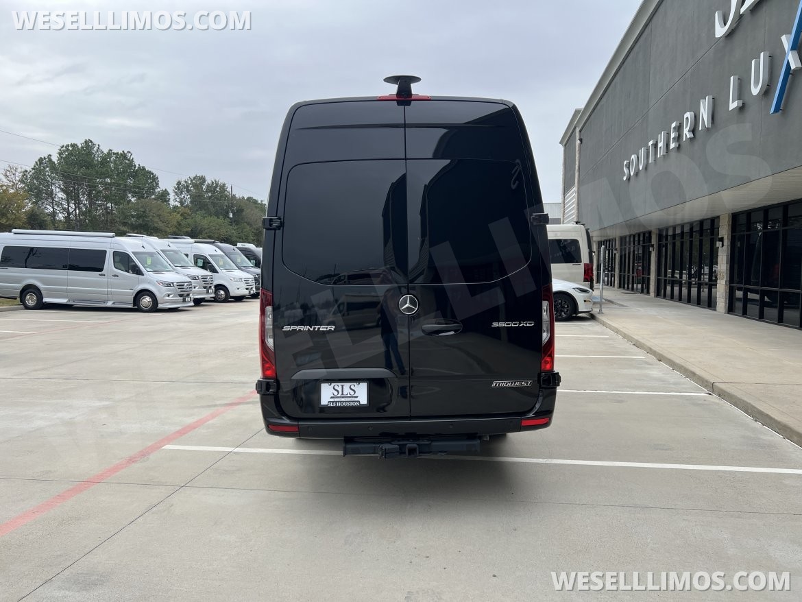 2025 Midwest Automotive Designs Mercedes-Benz Business Class Dual Bench 170 EXT #13930 Sprinter - Photo 4