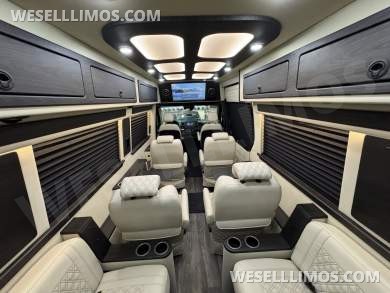 2024 Mercedes-Benz V Cruise Sprinter for Sale in Springfield, MO - Photo 2