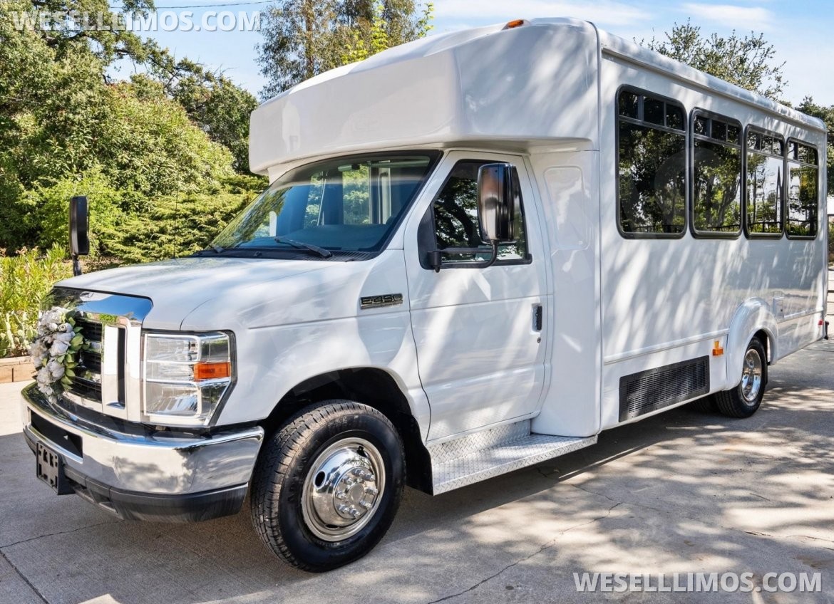 Limo Bus for sale: 2016 Ford E450 35&quot;