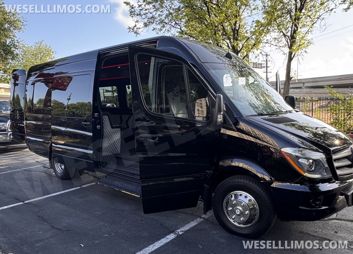 Photo of Sprinter for sale: 2018 Mercedes-Benz 3500 16"