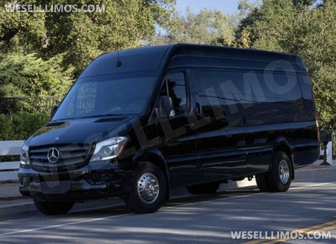 Photo of Sprinter for sale: 2018 Mercedes-Benz 3500 16"