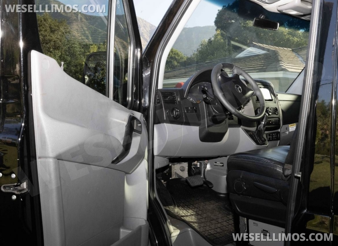 Photo of Sprinter for sale: 2018 Mercedes-Benz 3500 16"