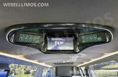 2018 Lincoln MKT 120”Limousine
