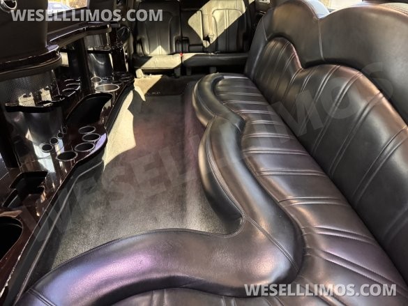 2018 Lincoln MKT 120”Limousine