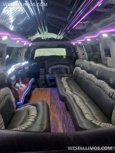 2007 Cadillac Escalade Limo SUV Stretch for Sale in Erie, Pennsylvania, US - Photo 4