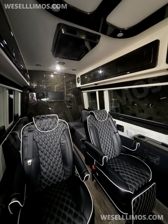 2023 Midwest Mercedes-Benz 3500 4wd 170ext  Sprinter Maybach seating/ solar package