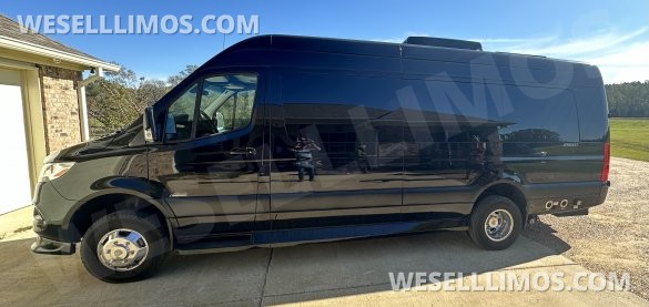 2023 Midwest Mercedes-Benz 3500 4wd 170ext  Sprinter Maybach seating/ solar package