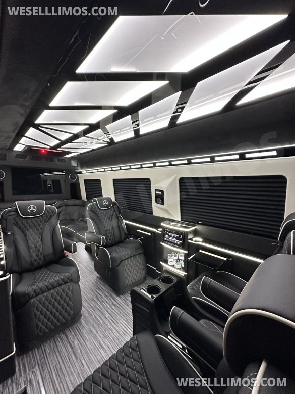 2025 CEO Mercedes-Benz Sprinter
