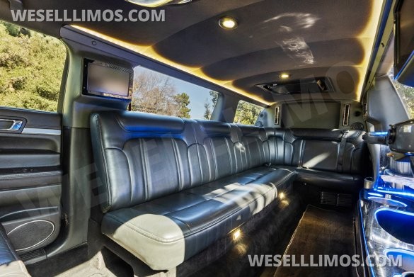 2018 Lincoln MKT Limousine