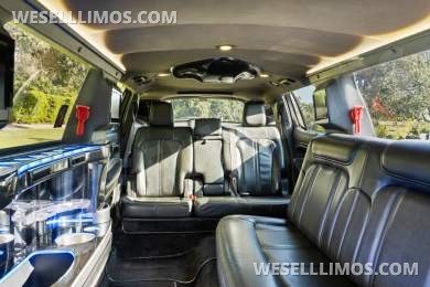 2018 Lincoln MKT Limousine