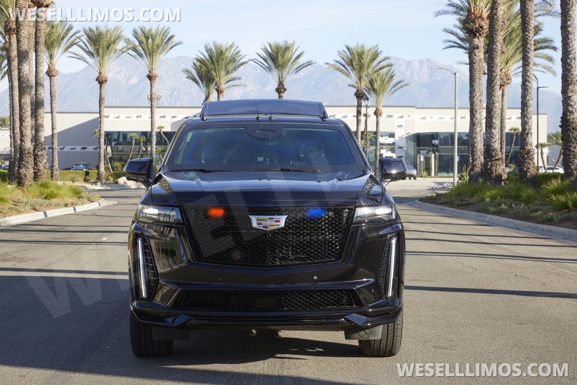 2023 Cadillac Escalade V CEO Armored Level B6 with 22 inch stretch - Photo 3