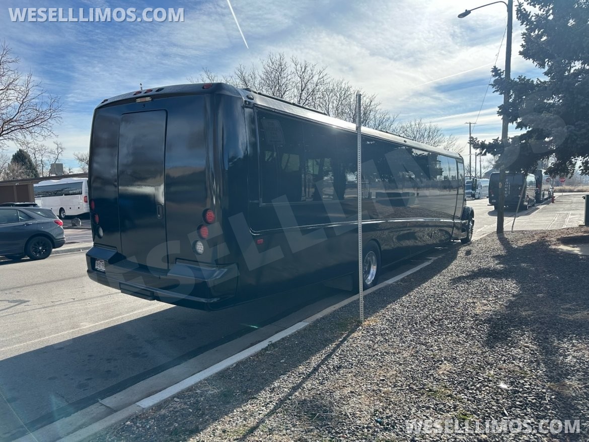 2015 Grech  Freightliner Freightliner Shuttle Bus - Photo 3