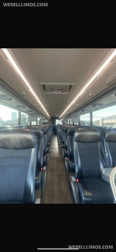 2020 Van Hool CX45 Motorcoach for Sale in Anaheim, California, US - Photo 4