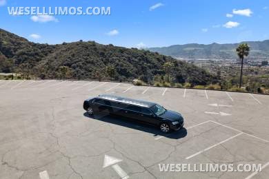 2020 Chrysler limousine
