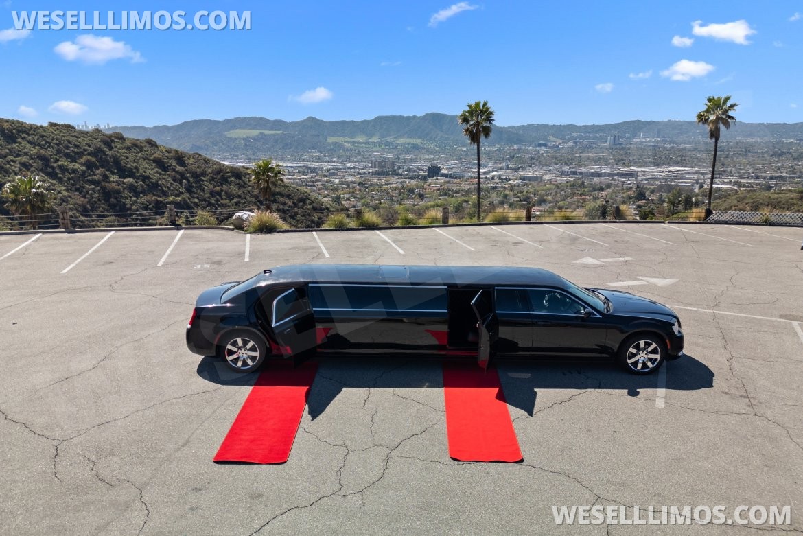 Limousine for sale: 2019 Chrysler 300