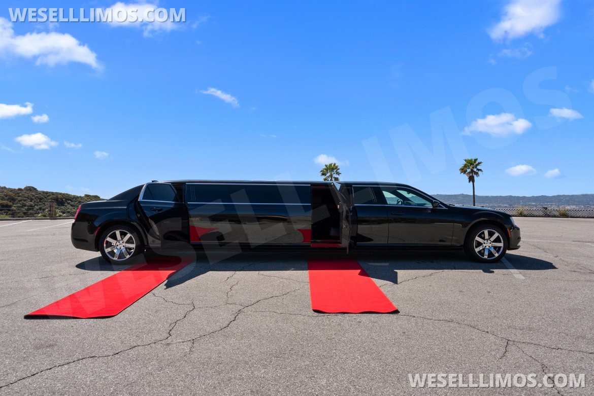 Limousine for sale: 2019 Chrysler 300