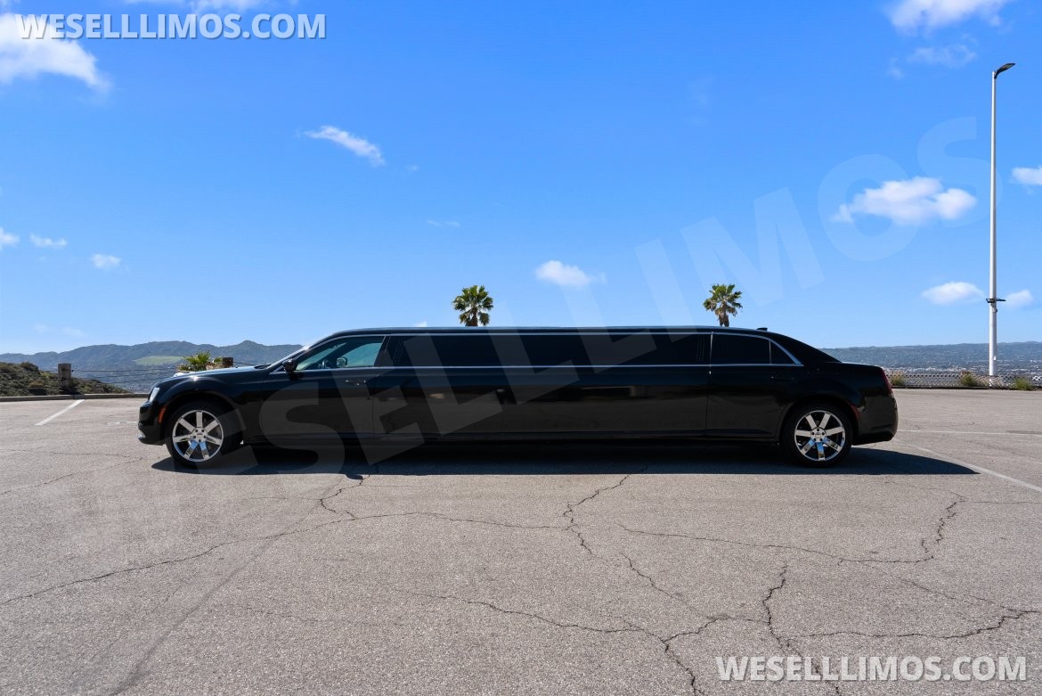 Photo of Limousine for sale: 2020 Chrysler 300