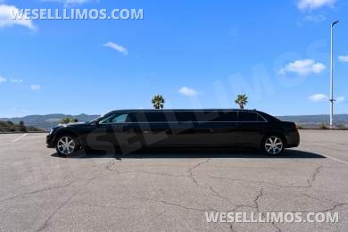 2020 Chrysler limousine
