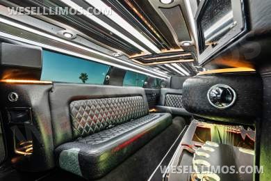 2020 Chrysler limousine