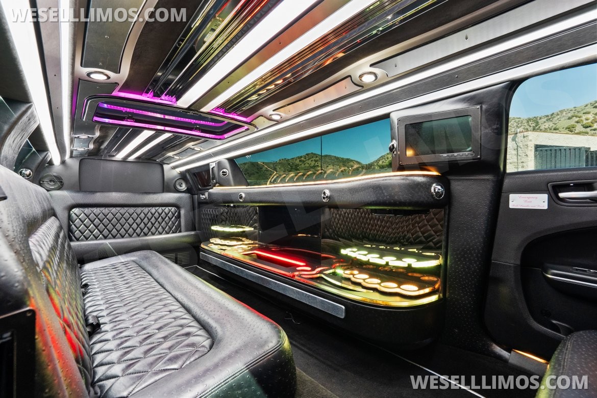 Photo of Limousine for sale: 2020 Chrysler 300