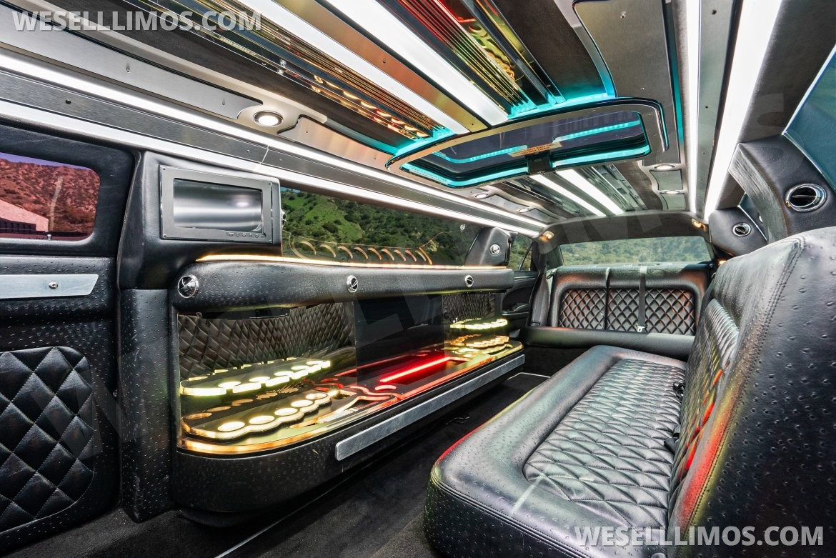 Photo of Limousine for sale: 2020 Chrysler 300