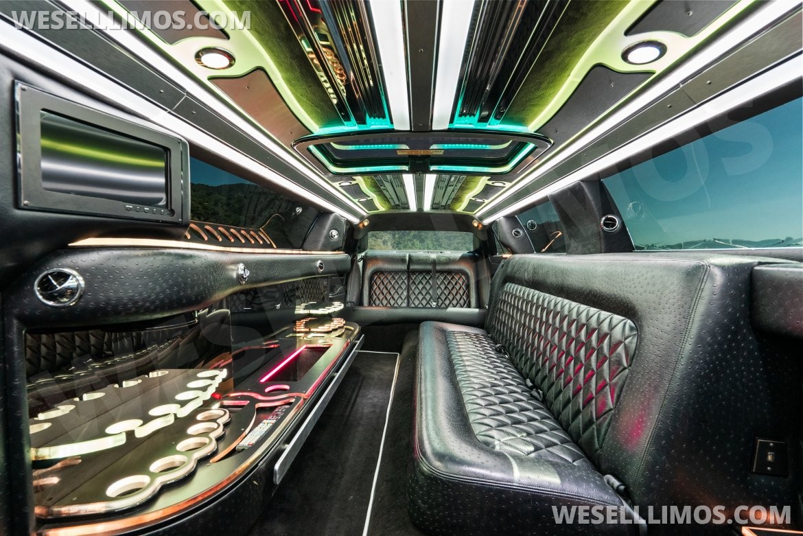 Photo of Limousine for sale: 2020 Chrysler 300