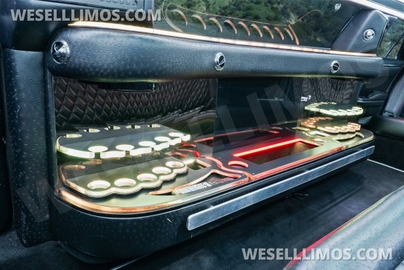 2020 Chrysler limousine