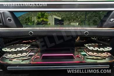 2020 Chrysler limousine