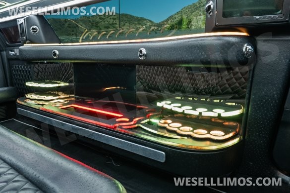 2020 Chrysler limousine